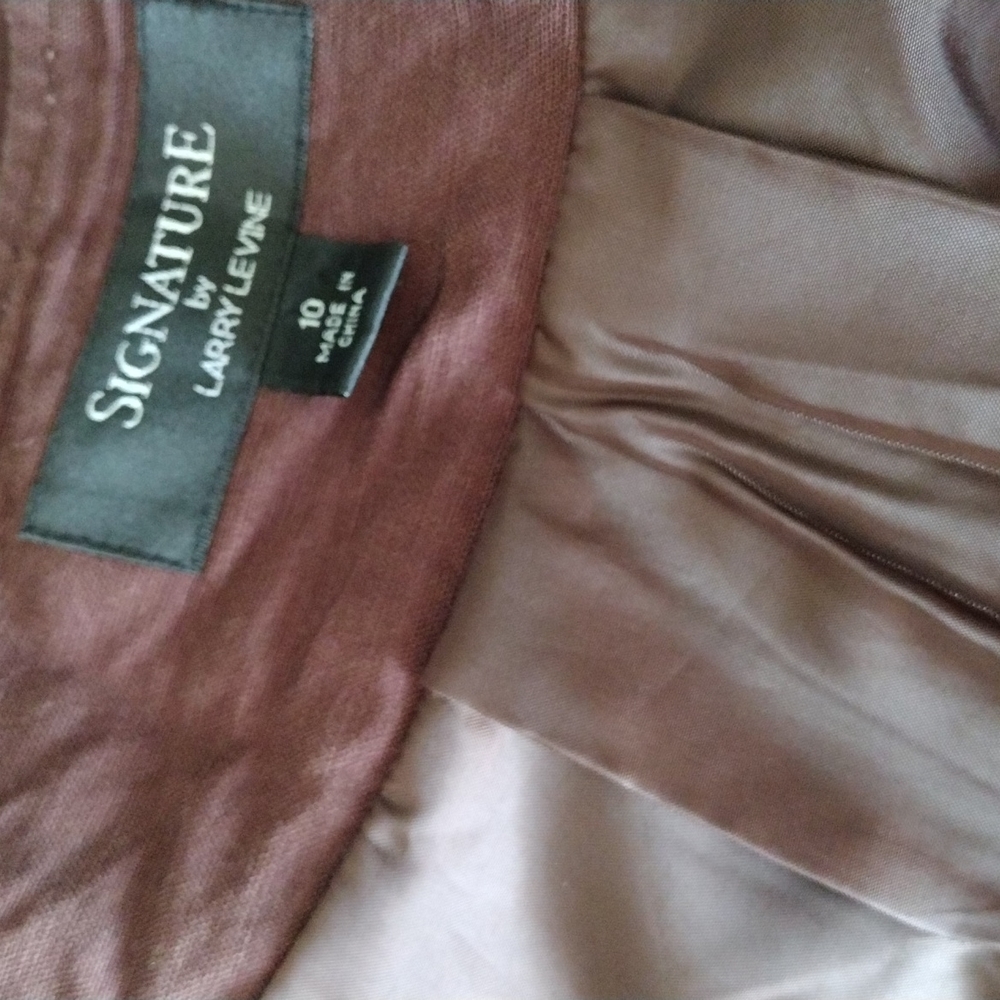 Suit - Picture 8 of 8